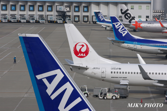 centrair3830.jpg