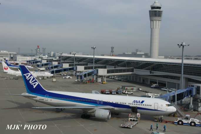 centrair3831.jpg